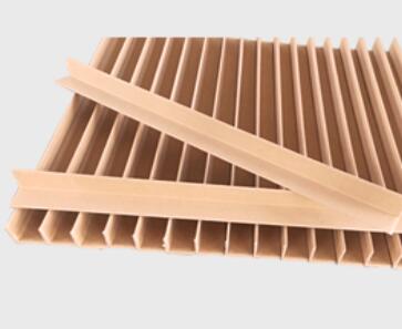 蜂窝纸板在重型纸箱中起什么作用？
